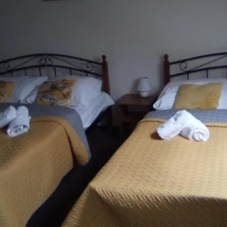 Ikrauzs Hotel *
